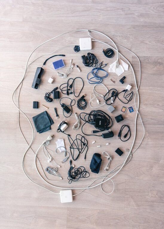 How to Organize Cables and Chargers Neatly: Easy Tips for a Clutter-Free Space
